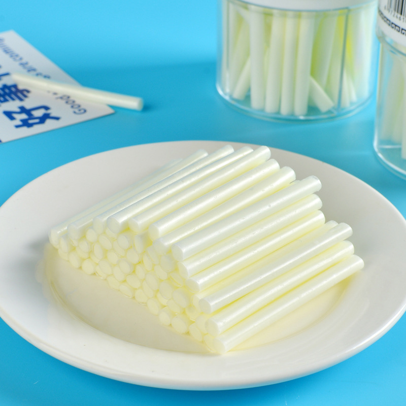 网红老酸奶味怀旧零食吸管糖95克吸吸乐棒棒糖休闲零食批发